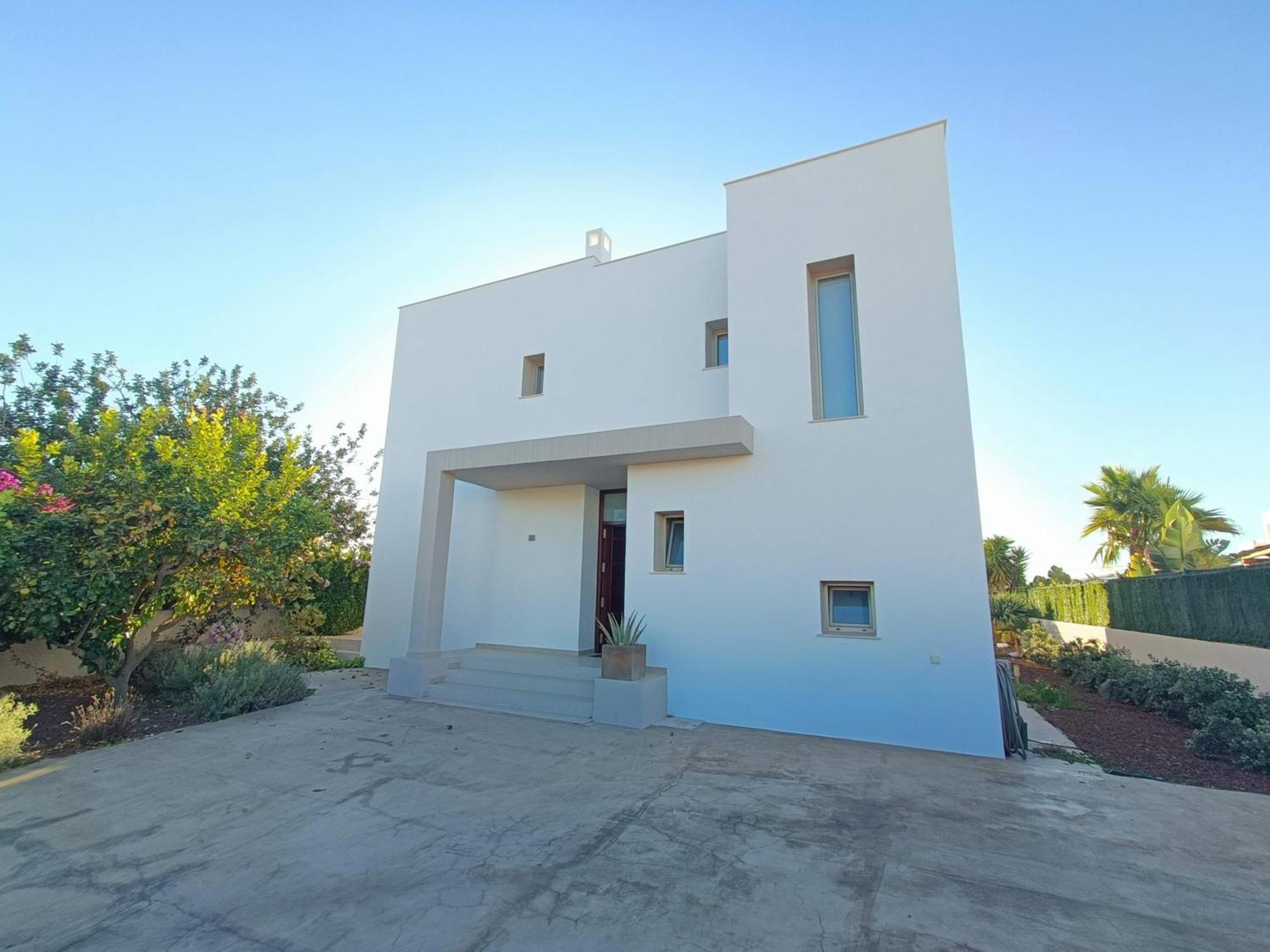 Casa de Férias Moderna Casa Con Piscina Privada